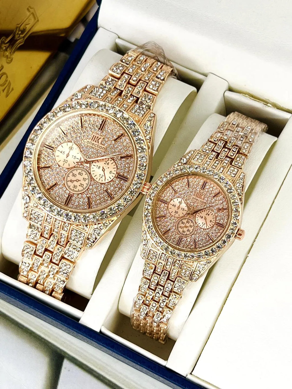 Elegant Couple Analog Watches Set – Matching Timepieces for Him & Her (2 Pcs)